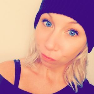 Meet your Posher, Brooke